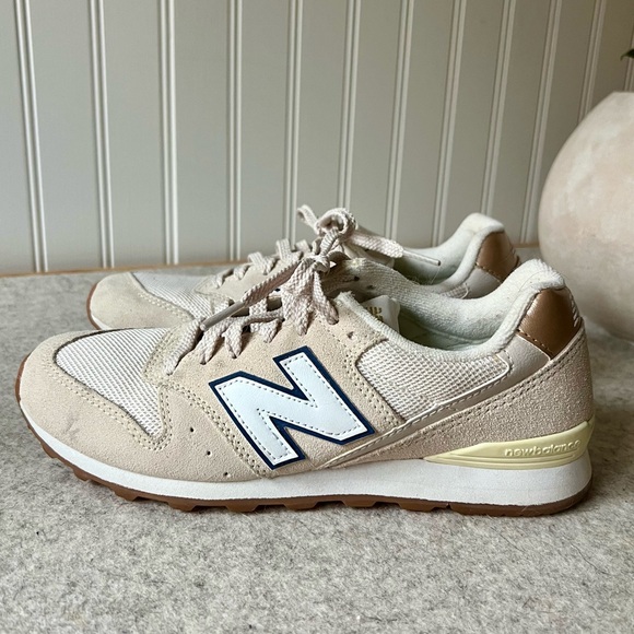 New Balance x J. Crew 996 sneakers - Picture 4 of 8